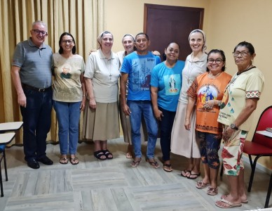 Madre e Delegada participam da reunião de coordenadores dos Grupos de Leigos Calabrianos em Marituba e Belém