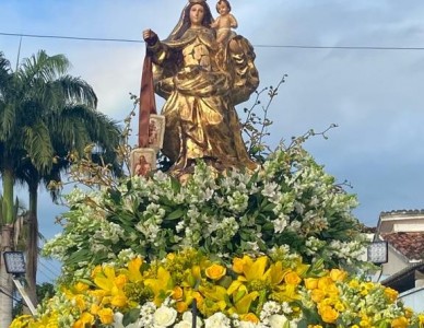 Paróquia Nossa Senhora do Carmo de Limoeiro celebra festa da padroeira